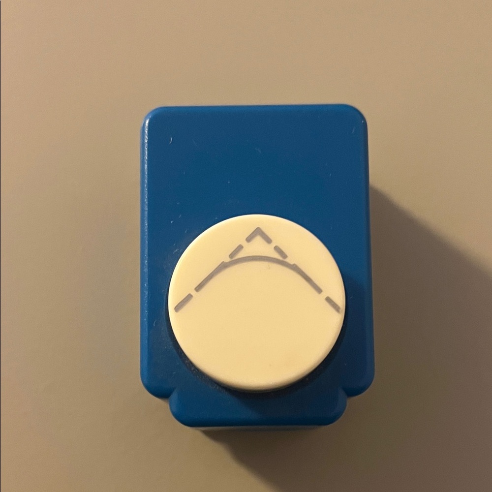 Blue and White Corner Punch